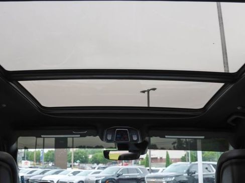 Used 2022 Jeep Wagoneer Series II w/ Premium Group I AWD/4WD image 24