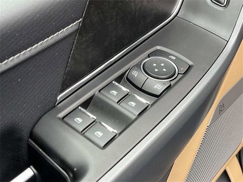 Used 2022 Ford F150 XLT w/ Equipment Group 302A High image 25