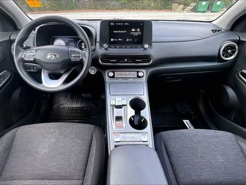 Used 2023 Hyundai Kona SE image 14