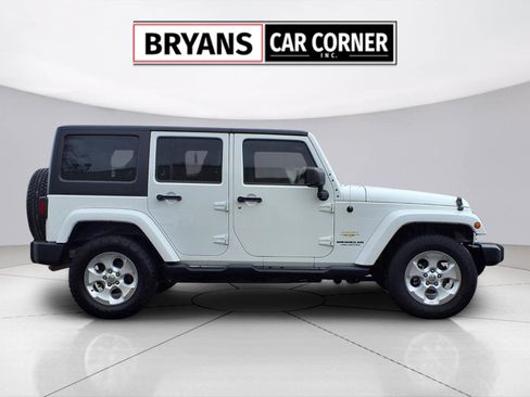 Used 2014 Jeep Wrangler Unlimited Sahara w/ Connectivity Group image 2