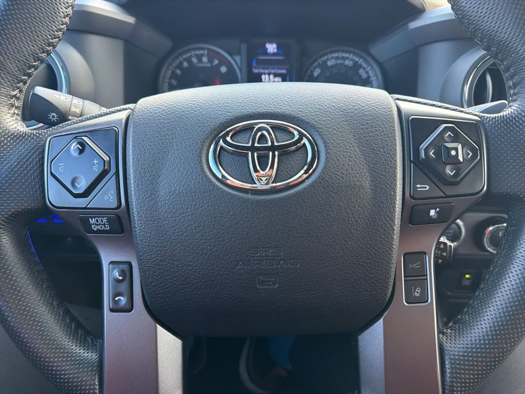 Used 2022 Toyota Tacoma TRD Off-Road w/ TRD Premium Off Road Package AWD/4WD image 14
