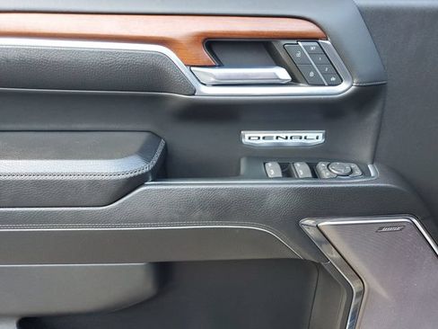 Used 2023 GMC Sierra 1500 Denali w/ Technology Package AWD/4WD image 17