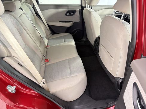 Used 2023 Nissan Rogue SV image 28