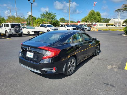 Used 2019 Honda Civic LX image 5