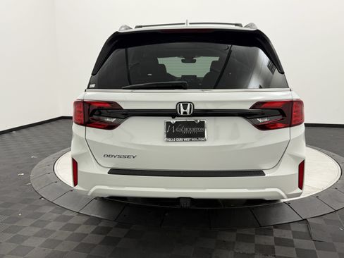 Used 2025 Honda Odyssey EX-L image 6