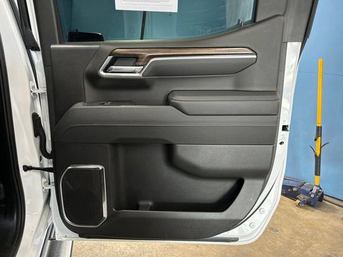 Used 2025 Chevrolet Silverado 1500 RST w/ Convenience Package II AWD/4WD image 41