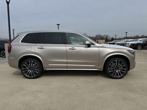 New 2026 Volvo XC90 B6 Plus w/ Protection Package Premier image 8