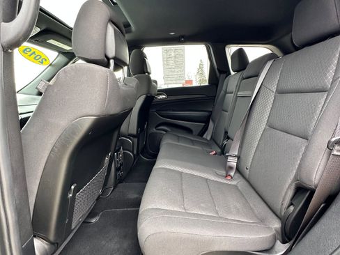 Used 2019 Jeep Grand Cherokee Laredo image 17