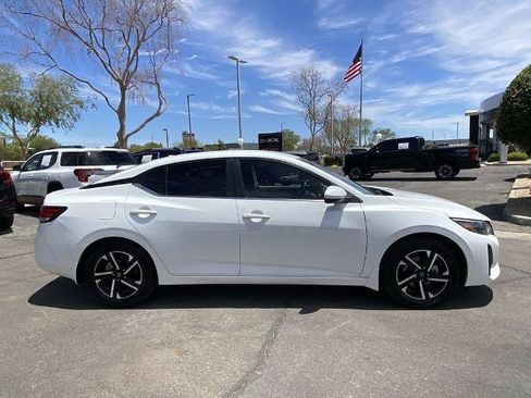 Used 2025 Nissan Sentra SV w/ All-Weather Package FWD image 2