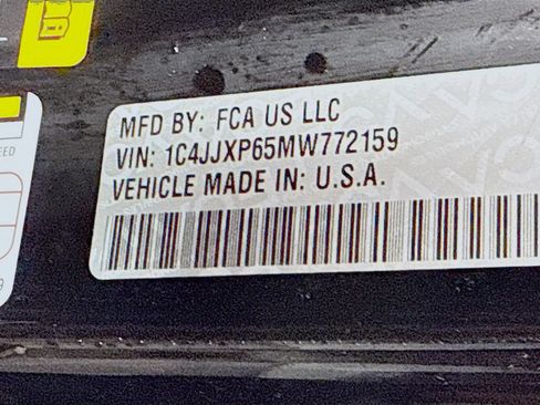 Used 2021 Jeep Wrangler Unlimited Sahara image 40