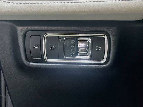 Used 2025 Lincoln Aviator Reserve w/ Equipment Group 201A AWD/4WD image 10