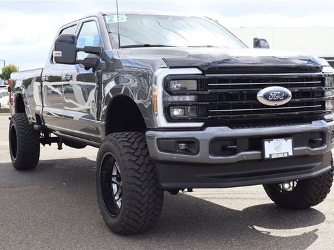 Used 2025 Ford F350 Platinum AWD/4WD image 7