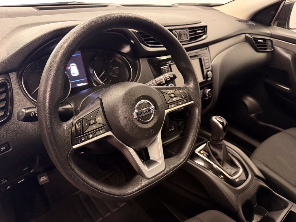 Used 2019 Nissan Rogue Sport S w/ Appearance Package AWD/4WD image 18