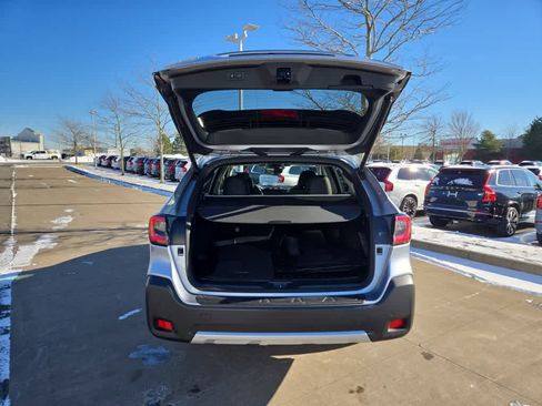 Used 2024 Subaru Outback Touring XT image 6