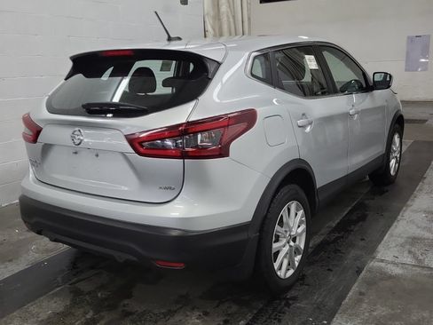 Used 2022 Nissan Rogue Sport S AWD/4WD image 2