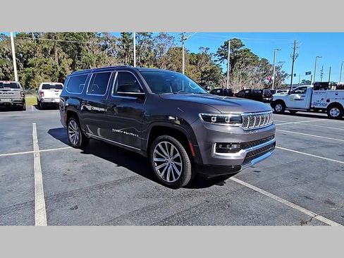 Used 2024 Jeep Grand Wagoneer L 4WD image 34