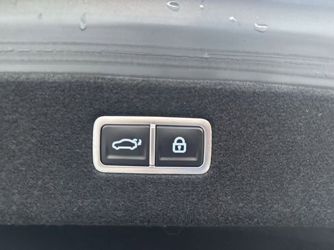 Used 2024 Genesis G90 3.5T image 26