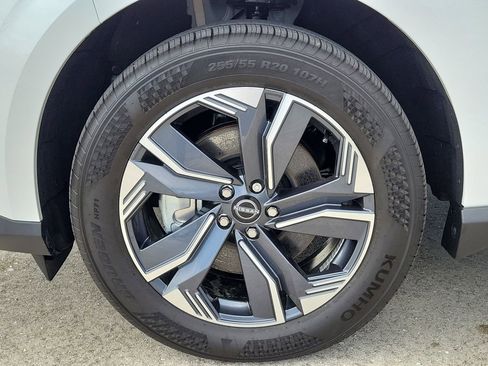 Used 2025 Nissan Murano SV image 11