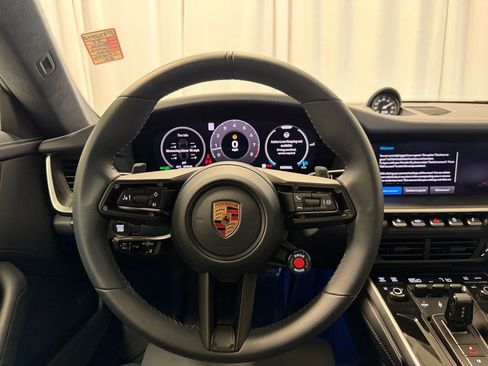 Used 2025 Porsche 911 Carrera image 14