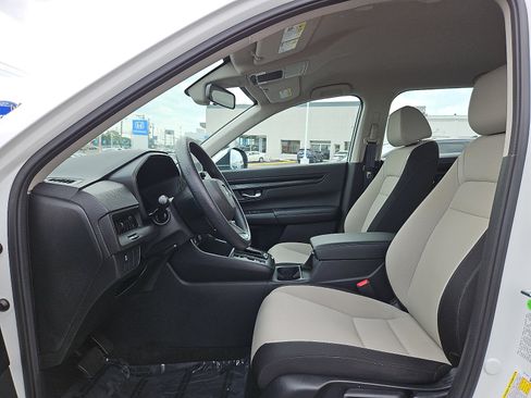 Used 2023 Honda CR-V LX image 13