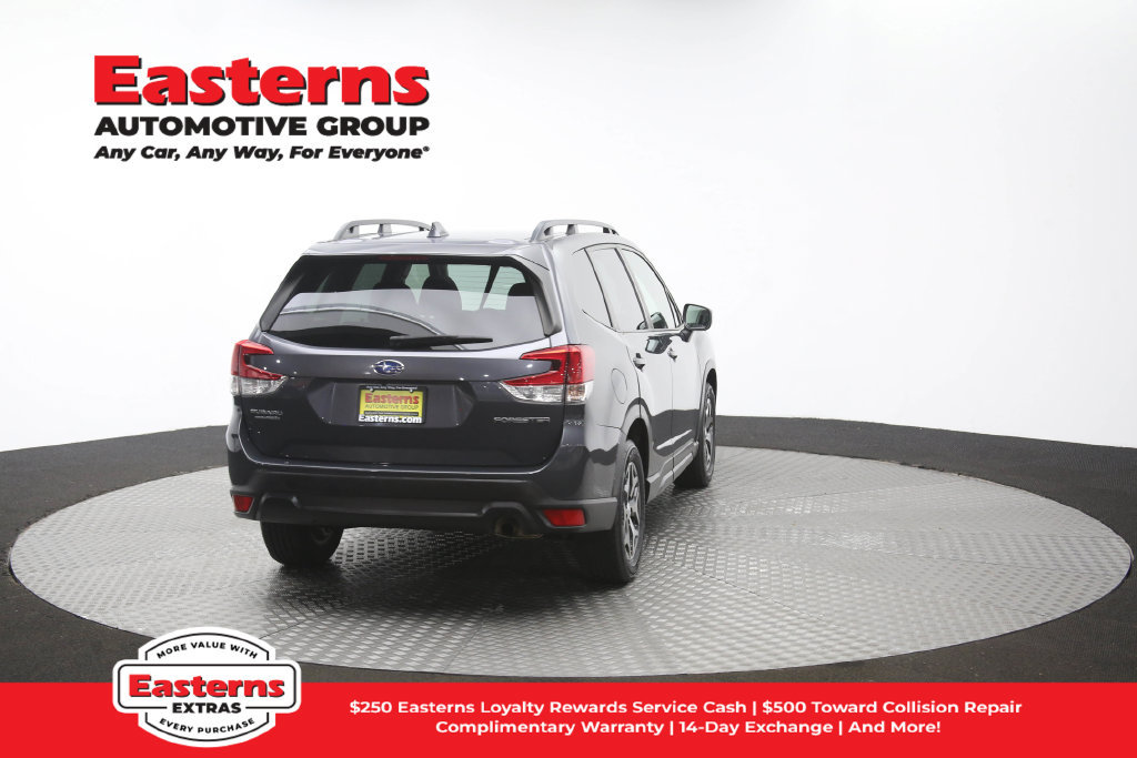Used 2022 Subaru Forester Premium AWD/4WD image 43