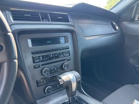 Used 2012 Ford Mustang GT RWD image 14