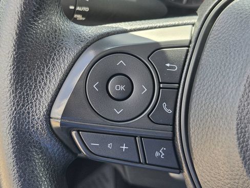 Used 2025 Toyota Corolla LE FWD image 23