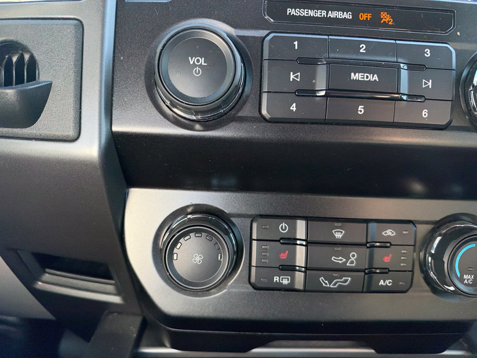 Used 2020 Ford F150 XLT w/ Equipment Group 302A Luxury RWD image 19