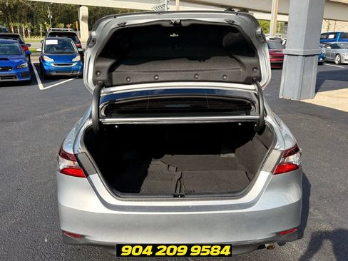 Used 2022 Toyota Camry LE FWD image 29