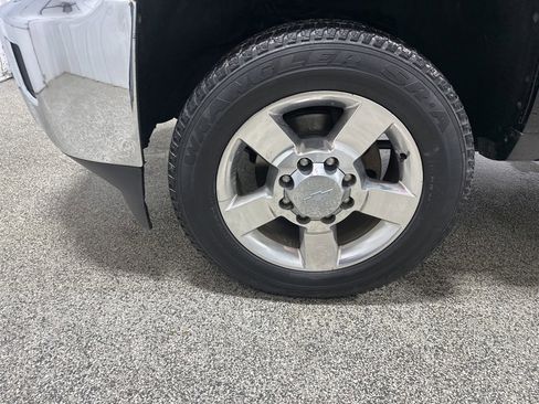 Used 2017 Chevrolet Silverado 2500 LTZ w/ Vortec Plus Package image 6