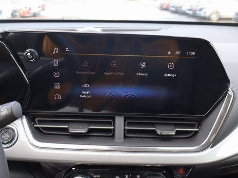 New 2026 Chevrolet Trax LT image 10