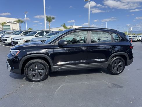 Used 2025 Volkswagen Taos S FWD image 6