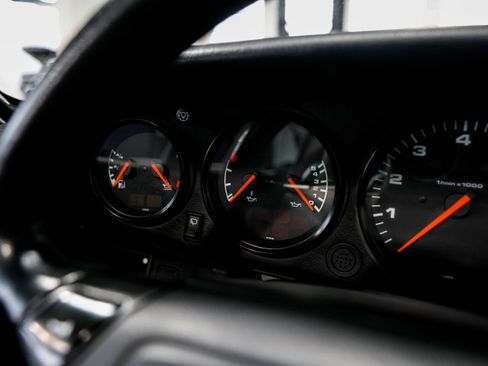 Used 1992 Porsche 911 Targa image 11