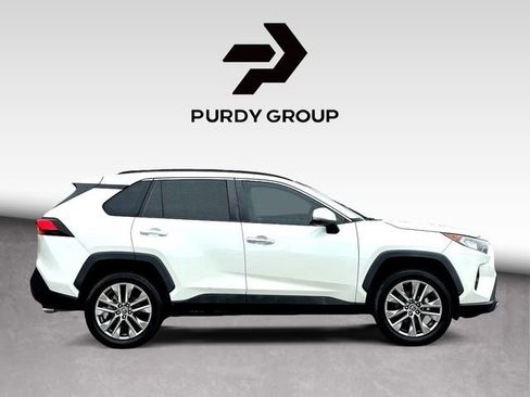 Used 2019 Toyota RAV4 Limited w/ Cold Weather Package FWD image 9
