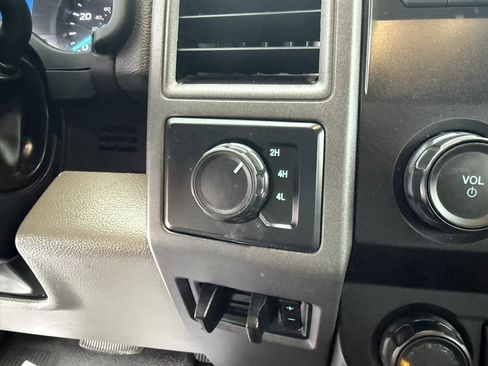 Used 2022 Ford F250 XL w/ Power Equipment Group image 37