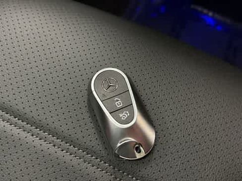 Certified 2026 Mercedes-Benz GLC 300 4MATIC image 36