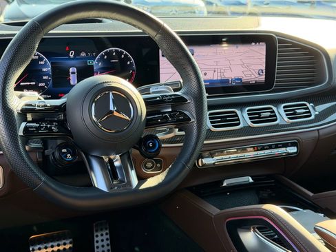 Used 2024 Mercedes-Benz GLS 63 AMG 4MATIC image 27