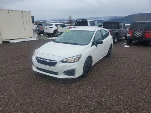 Used 2017 Subaru Impreza 2.0i image 1