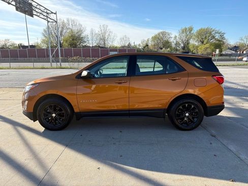 Used 2018 Chevrolet Equinox LS FWD image 14