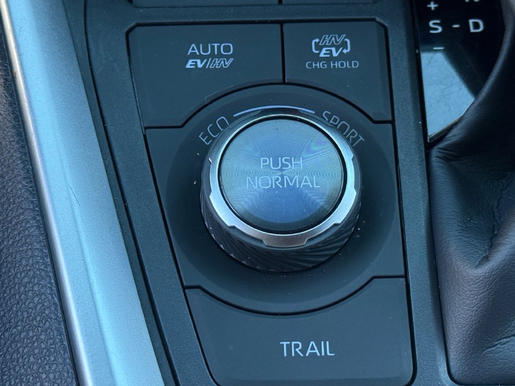 Certified 2025 Toyota RAV4 XSE w/ Weather Package AWD/4WD image 47