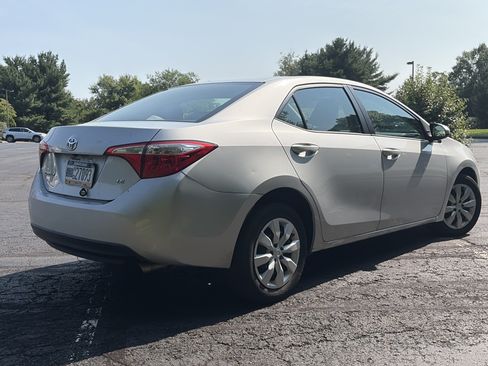 Used 2015 Toyota Corolla LE FWD image 5