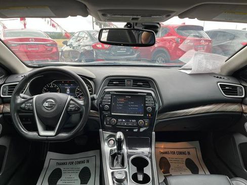 Used 2016 Nissan Maxima Platinum image 16