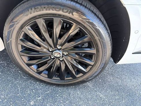 Used 2024 Hyundai Palisade Calligraphy AWD/4WD image 11