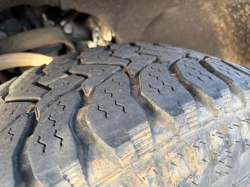 Used 2020 Chevrolet Silverado 1500 LT image 10