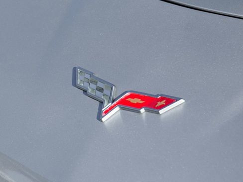 Used 2005 Chevrolet Corvette Convertible w/ Preferred Equipment Group image 39