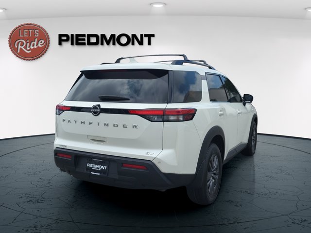 Used 2023 Nissan Pathfinder SV FWD image 5