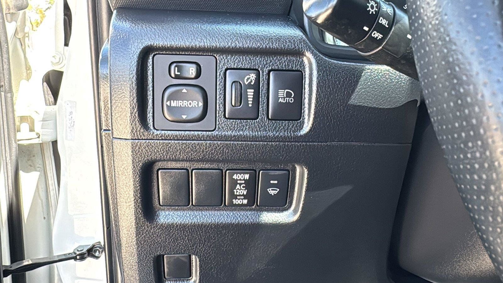 Used 2023 Toyota 4Runner SR5 Premium w/ Moonroof Package RWD image 15
