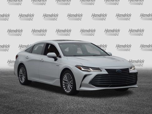 Used 2020 Toyota Avalon Limited w/ Advanced Safety Package image 5