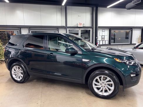 Used 2017 Land Rover Discovery Sport HSE image 14