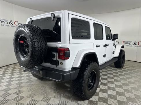 Used 2021 Jeep Wrangler Unlimited Sahara image 8